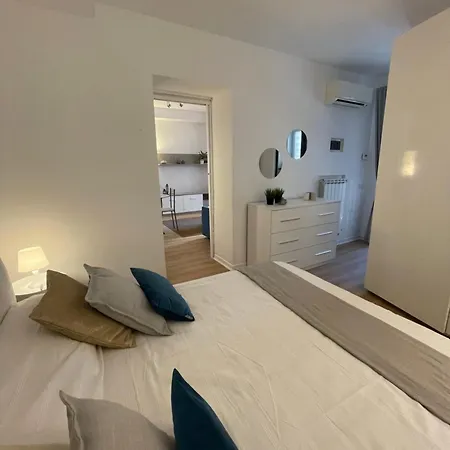 La Casetta Di Ponte Milvio Con Parcheggio Apartment Rome