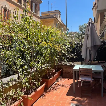 La Casetta Di Ponte Milvio Con Parcheggio Rome